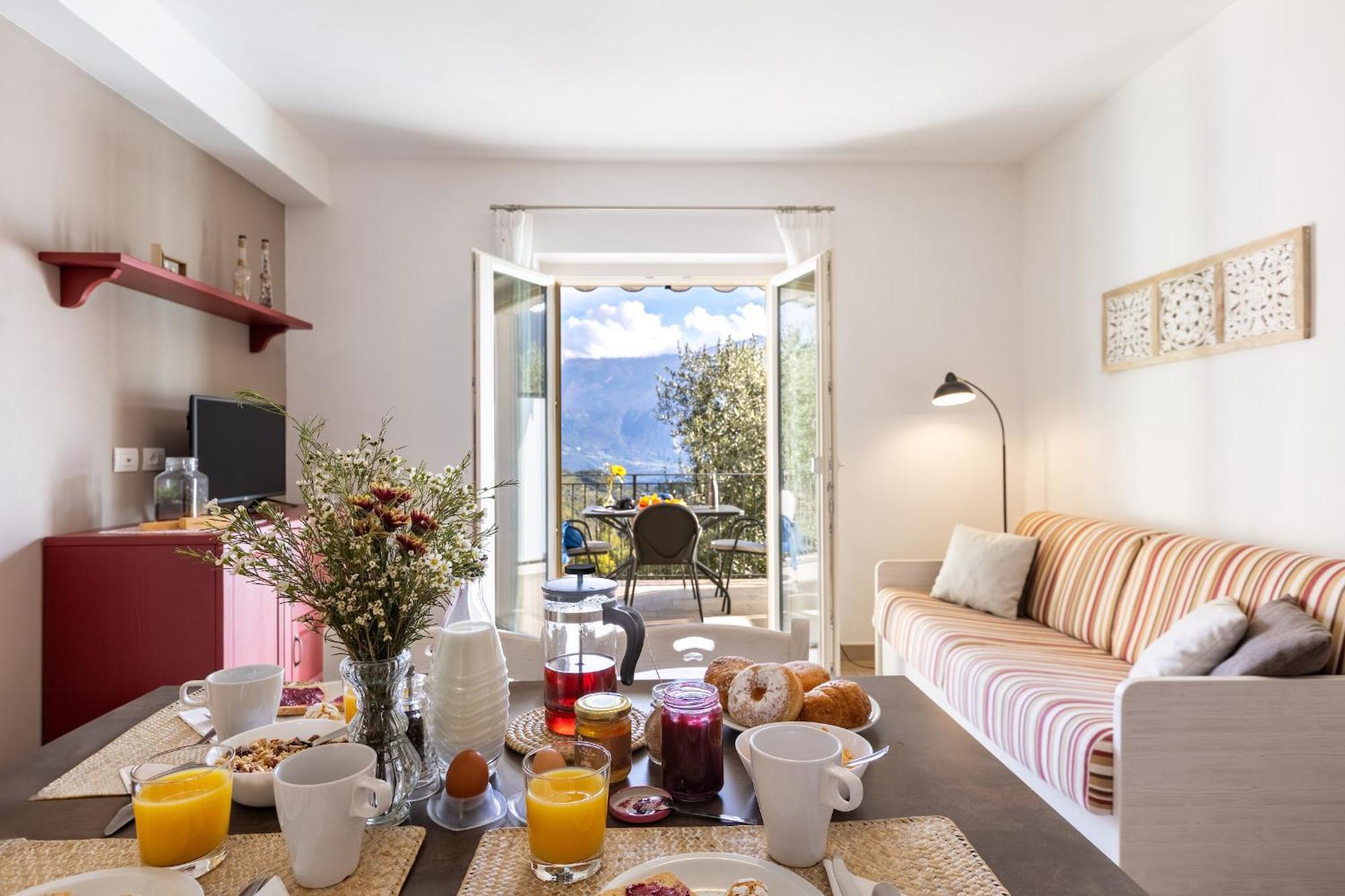 Mos Country House Tremosine Exterior foto